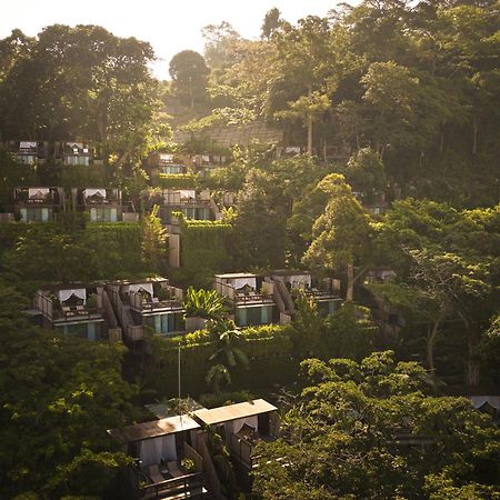 Dinso Resort & Villas Phuket, Vignette Collection By Ihg Patong Экстерьер фото View of the cemetery
