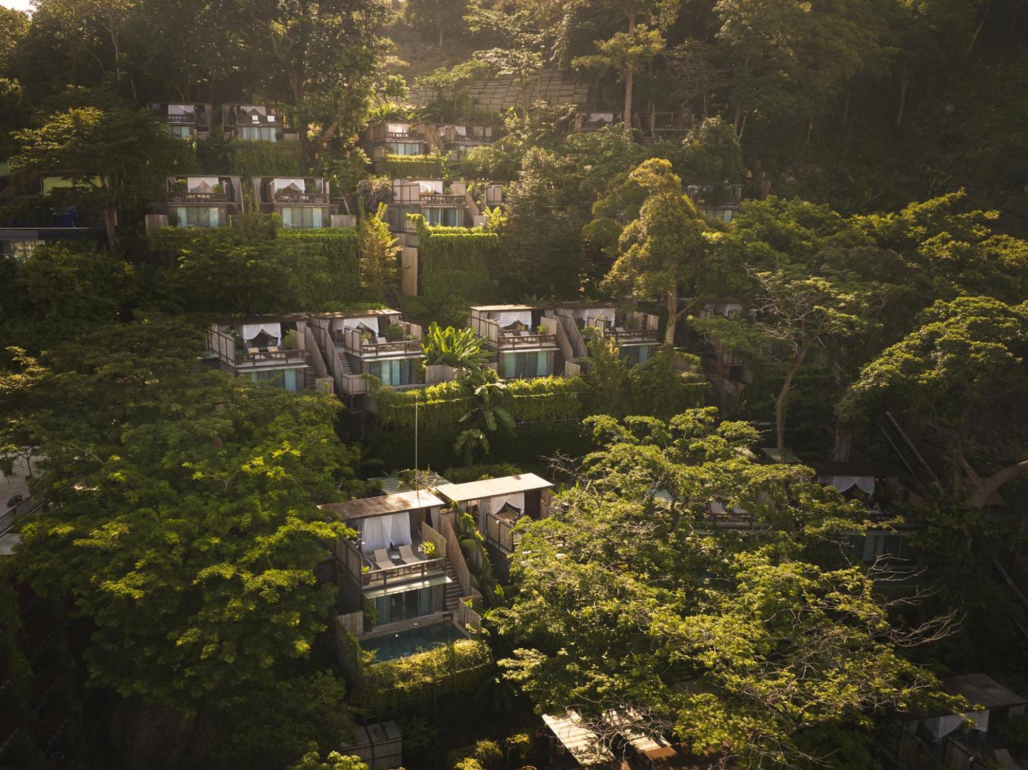 Dinso Resort & Villas Phuket, Vignette Collection By Ihg Patong Экстерьер фото View of the houses in the community