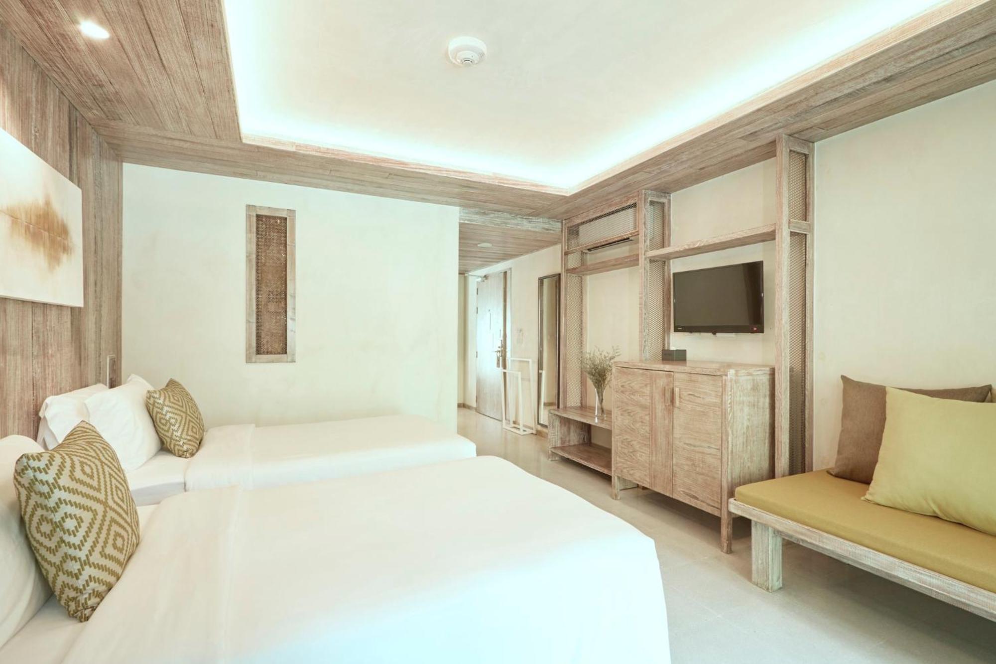 Dinso Resort & Villas Phuket, Vignette Collection By Ihg Patong Экстерьер фото