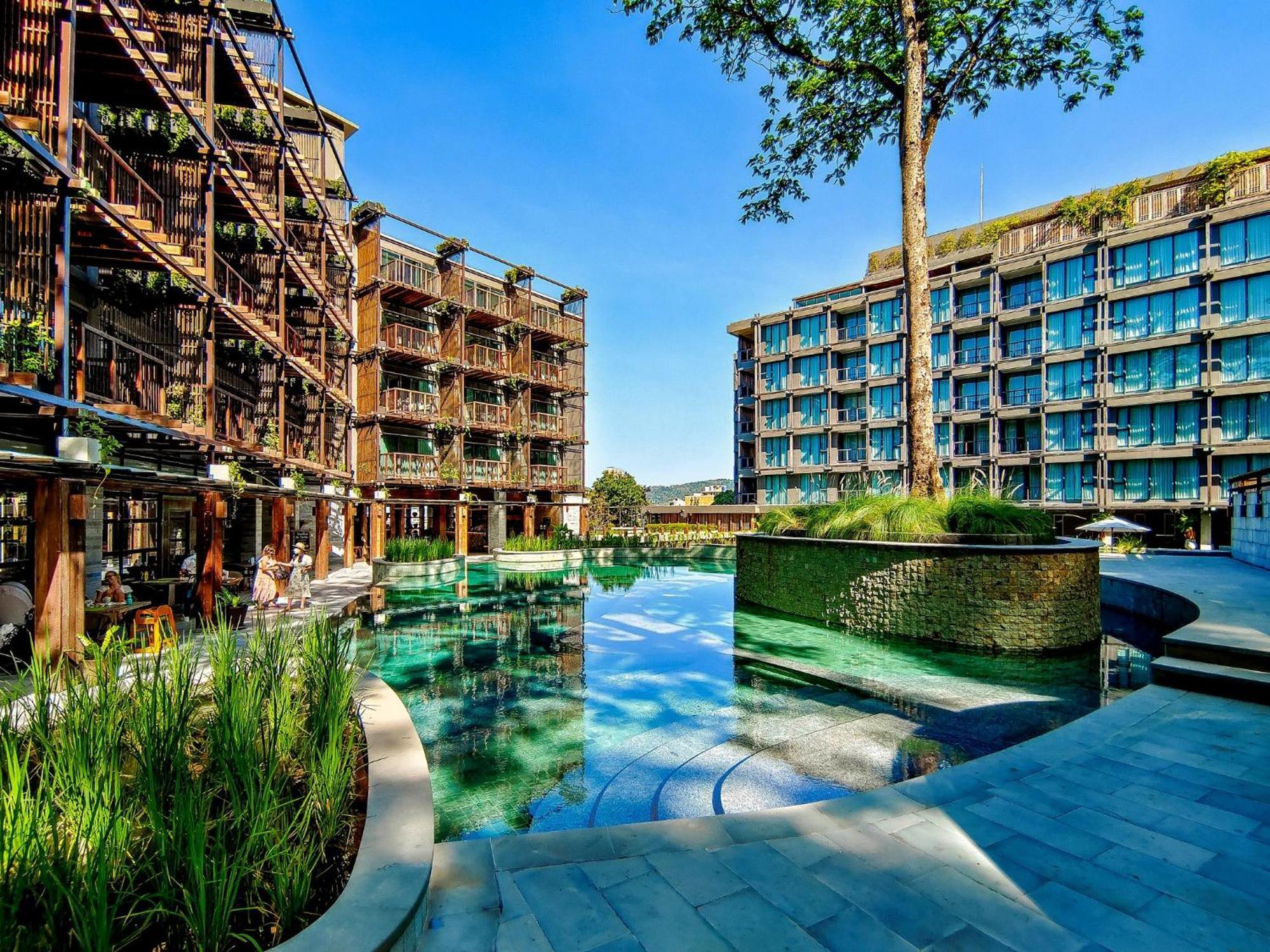 Dinso Resort & Villas Phuket, Vignette Collection By Ihg Patong Экстерьер фото