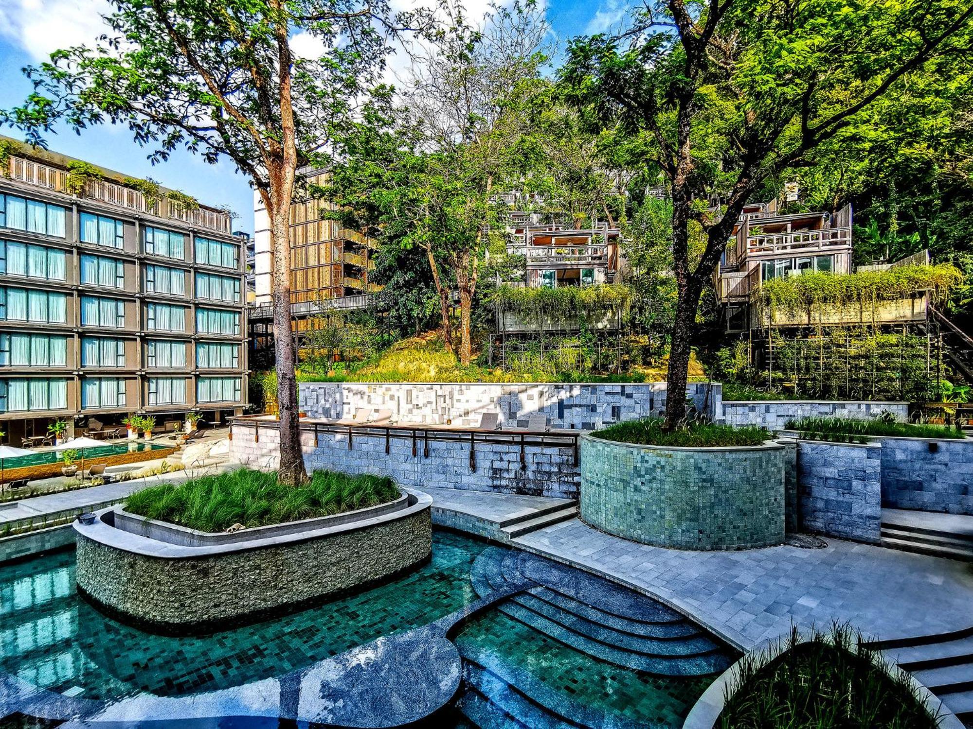 Dinso Resort & Villas Phuket, Vignette Collection By Ihg Patong Экстерьер фото