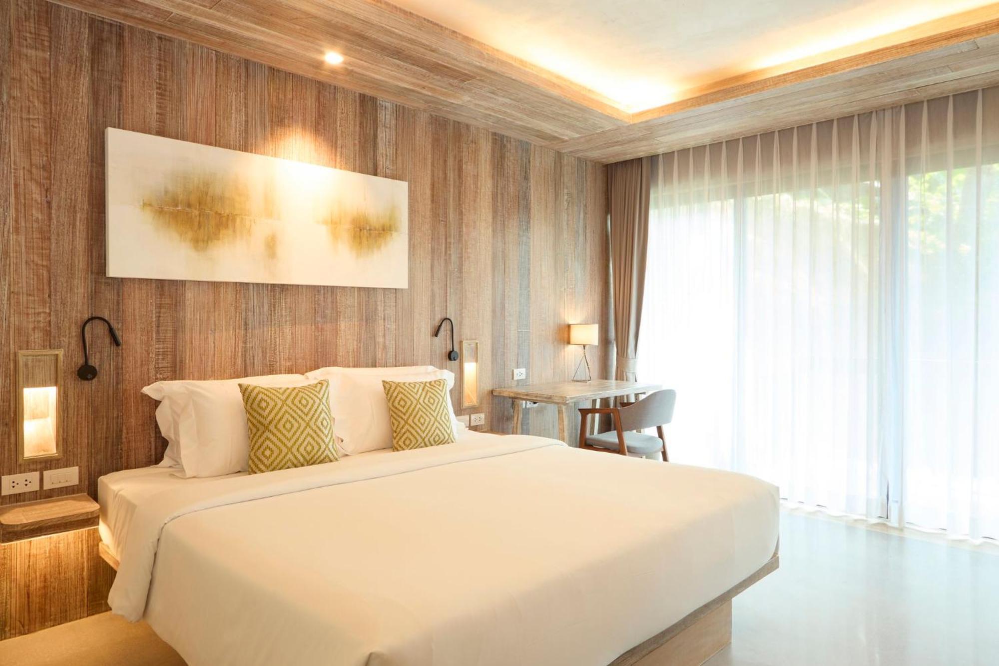 Dinso Resort & Villas Phuket, Vignette Collection By Ihg Patong Экстерьер фото